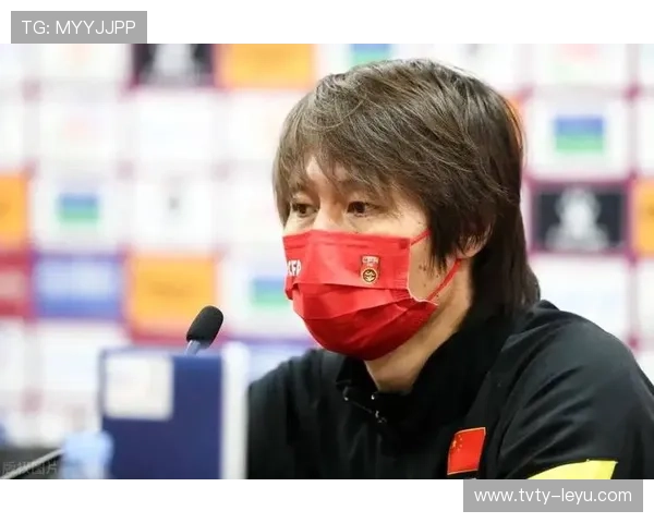 李铁出任国足主帅：从球员到教练的蜕变，国足世界杯征程新希望