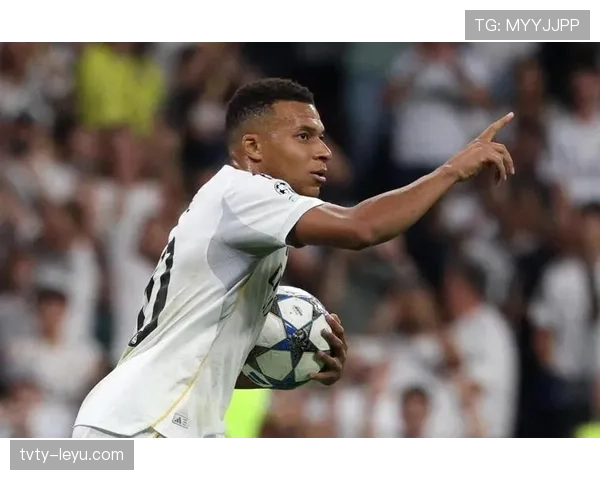 姆巴佩身披7号战袍接棒C罗传奇，新赛季表现惊艳开启足坛新篇章