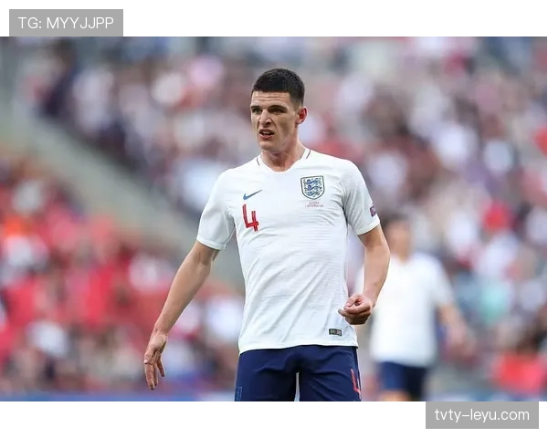 赖斯助英格兰重拾信心，稳健表现确立中场核心地位