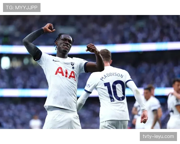 热刺中场越攻越乱，节奏失控藏不住了？